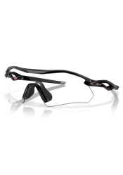 Športové okuliare Oakley 9495-0236 Radar Plate Polished Black w/ Clear to Black Iridium Photochromic