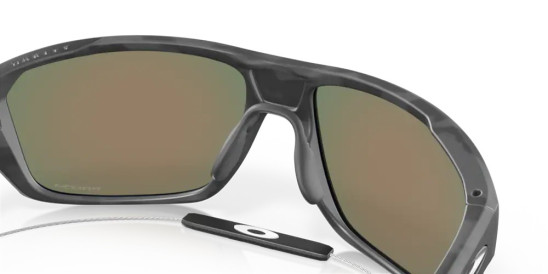 detail Oakley 9416-3264 Split Shot Matte Black Camo / Prizm Ruby Slnečné okuliare