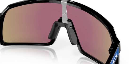 detail Oakley 9406-9037 Sutro polished black/prizm sapphire