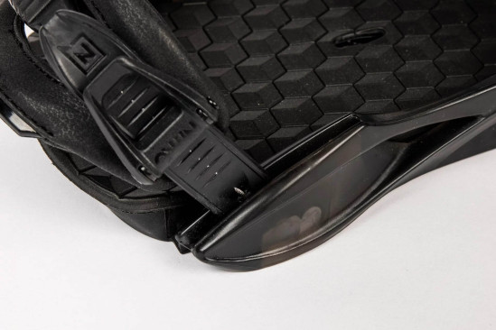 detail NITRO MINI CHARGER BLACK