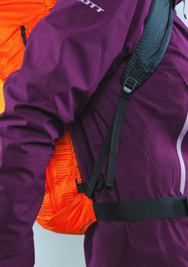 detail Batoh Scott Pack Mountain 25 Slate Blue/Black