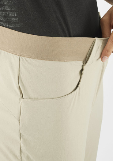 detail Salomon WAYFARER PANTS W PLAZA TAUPE