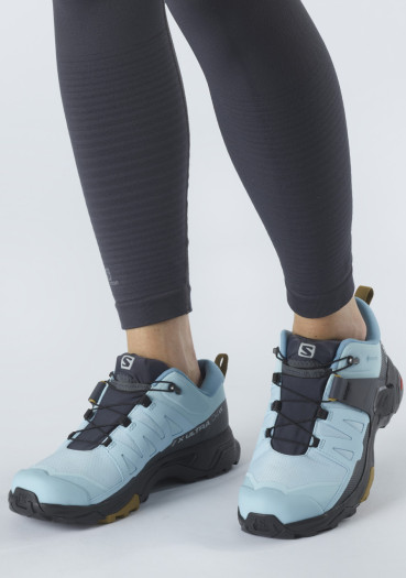 detail Dámske turistické topánky Salomon X ULTRA 4 GTX W – Crystl Sage / Black / Cumin
