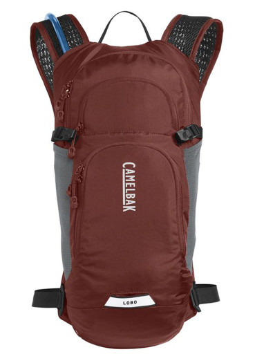 detail Batoh Camelbak Lobo 9 Fired Brick/Black