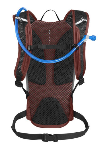 detail Batoh Camelbak Lobo 9 Fired Brick/Black