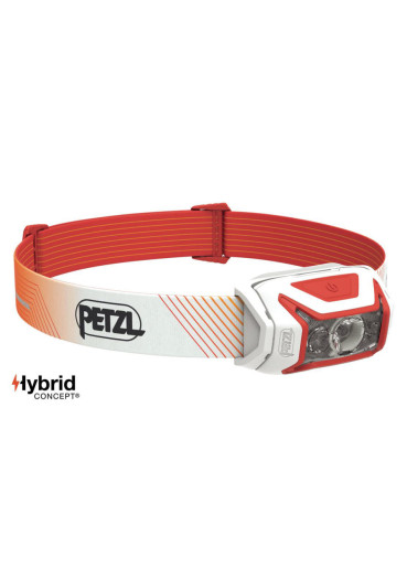 detail Petzl Actik Core 2022 svítilna červená