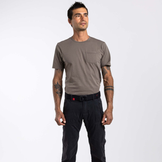 detail Pásek Arcade Topo Jimmy Chin Black/Red – Dobrodružný dizajn a spoľahlivé držanie