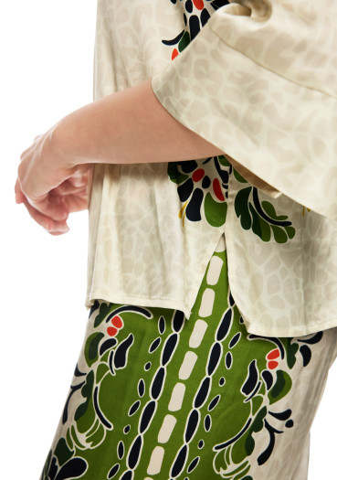 detail Dámska blúzka Marc Cain AC 51.37 W42 Blouse Bright Ecru 112