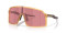 detail Slnečné okuliare Oakley 9406-B937 Sutro Matte Translucent Cherry s Prizm Dark Golf šošovkami