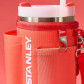 náhľad Stanley The All-Day Quencher/Cup Carry-All nosička na 1180 ml Hot Coral
