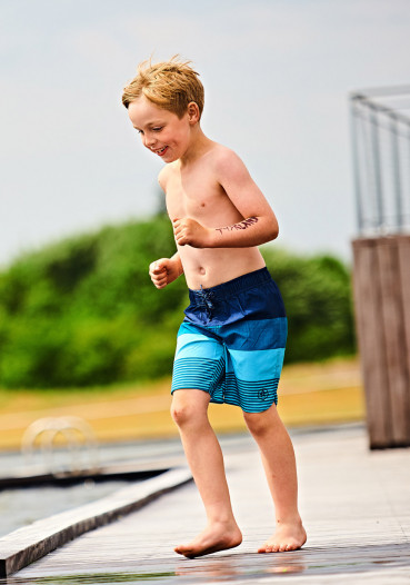 detail Chlapčenské kraťasy Color Kids Nelta beach shorts AOP